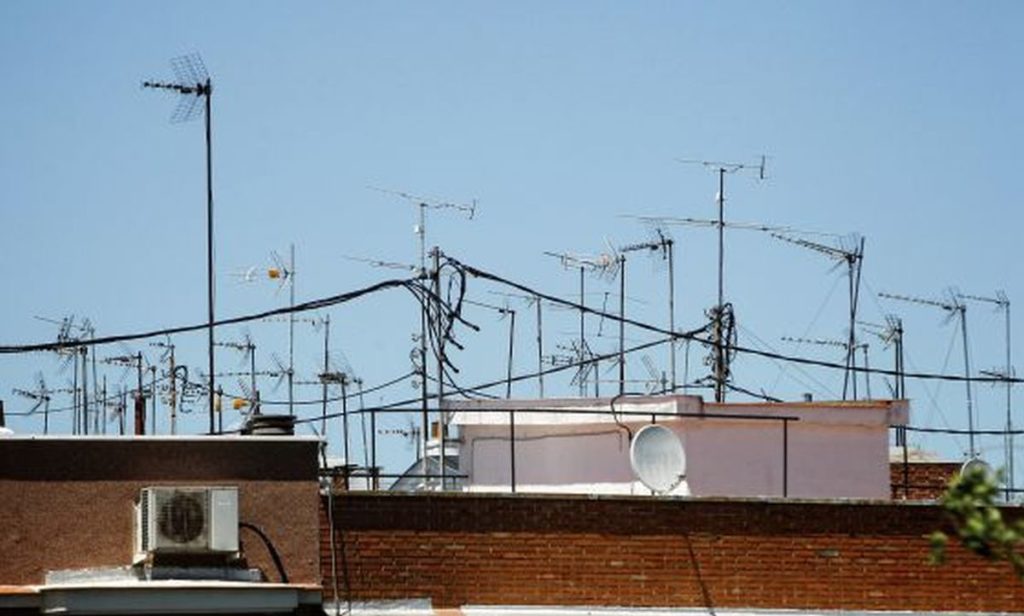 Instalar Antenas en Comunidades de Propietarios